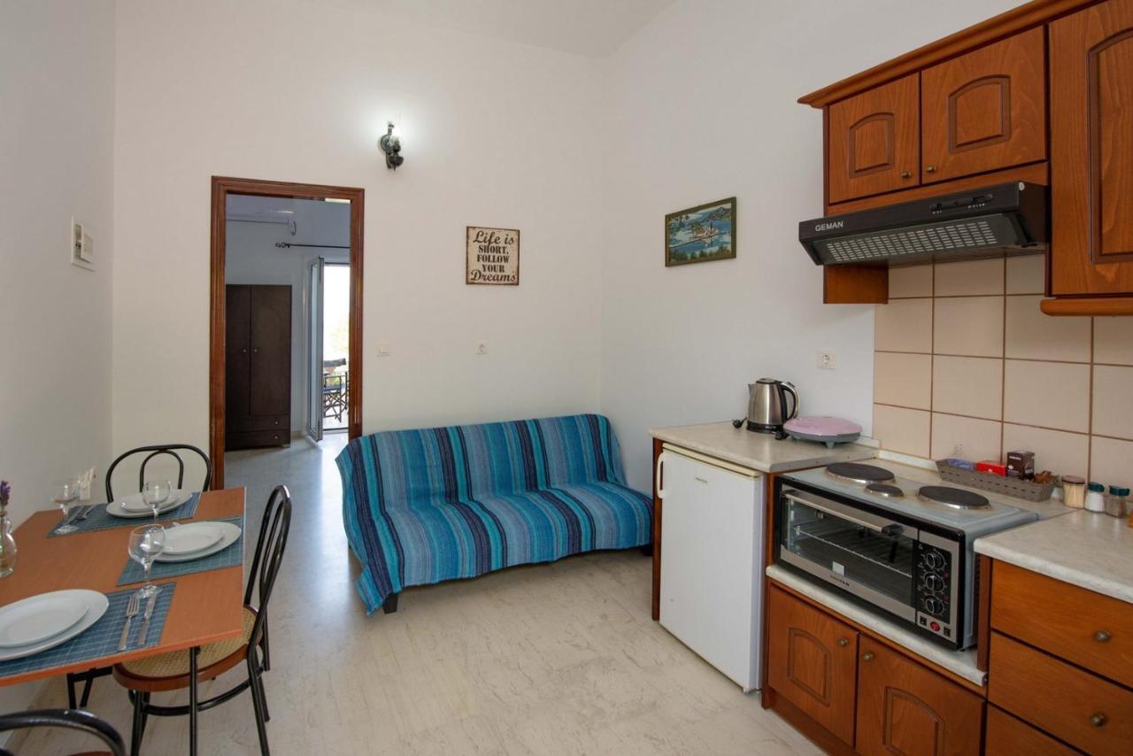 Lena'S Apartments Astrakeri ภายนอก รูปภาพ